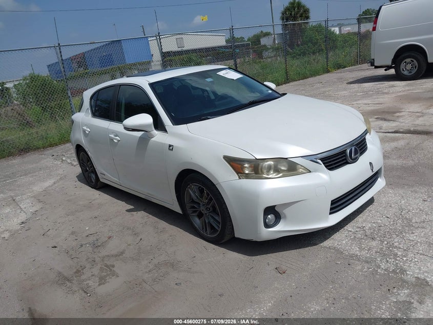 2013 Lexus VIN JTHKD5BH1D2131766 IAAI salvage auction — RIGHT REAR, Salvage Title, sold $4,100 on 2026-07-15 (photo 1)