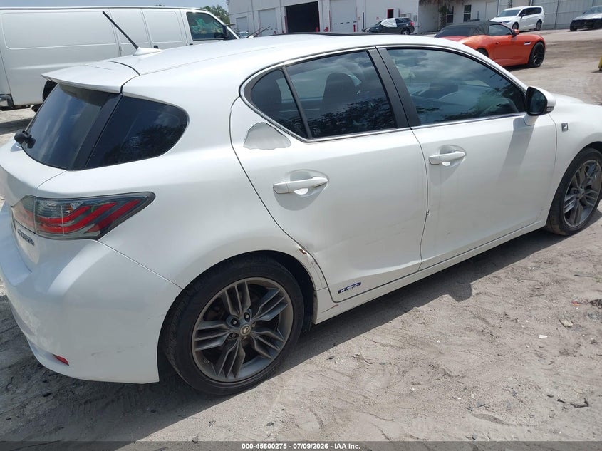 2013 Lexus VIN JTHKD5BH1D2131766 IAAI salvage auction — RIGHT REAR, Salvage Title, sold $4,100 on 2026-07-15 (photo 6)
