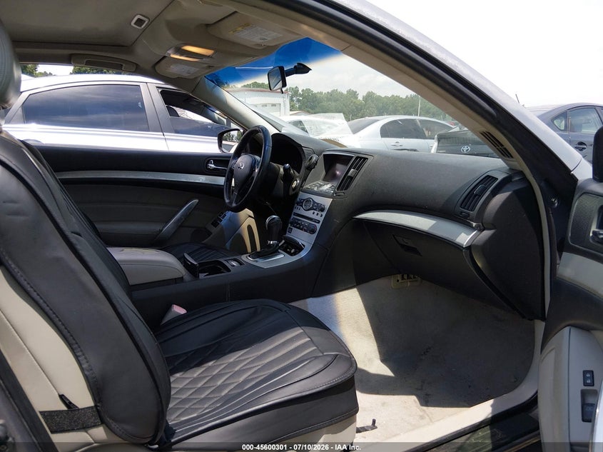 2008 Infiniti G37 VIN JNKCV64E88M118470 IAAI salvage auction — NORMAL WEAR, Clear-Dealer Only (North Carolina), sold $500 on 2026-07-29 (photo 5)