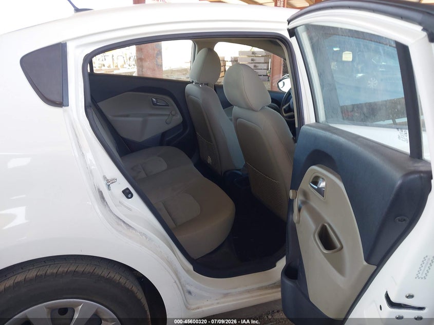 2014 Kia Rio VIN KNADM4A32E6341293 IAAI salvage auction — NORMAL WEAR, Clear-Dealer Only (Arizona), sold $650 on 2026-07-28 (photo 8)