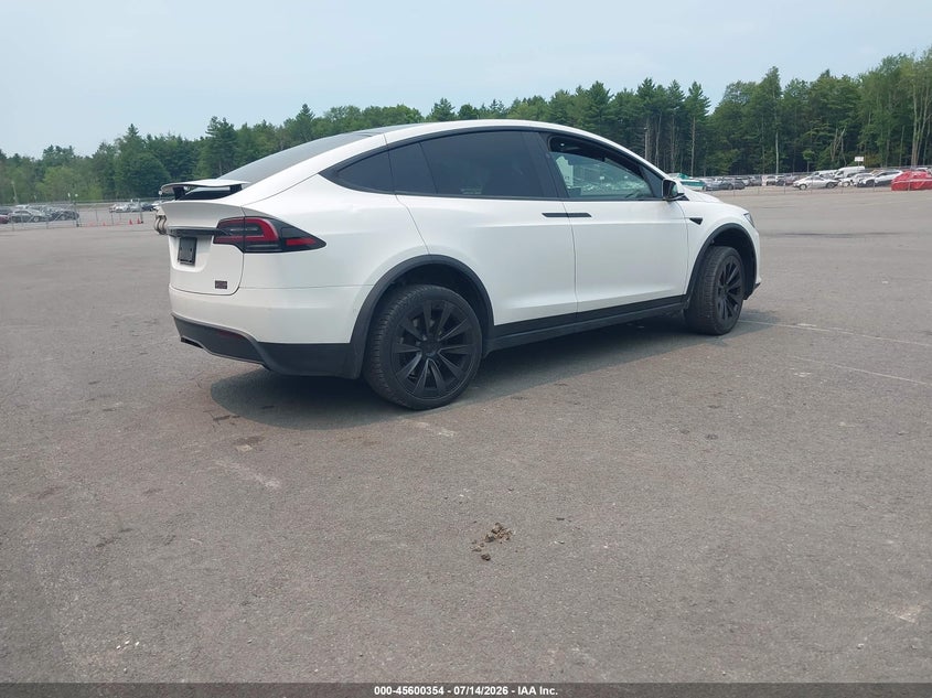 2022 Tesla Model x VIN 7SAXCBE67NF341258 IAAI salvage auction — HAIL, Wait Title, sold $33,250 on 2026-09-17 (photo 4)