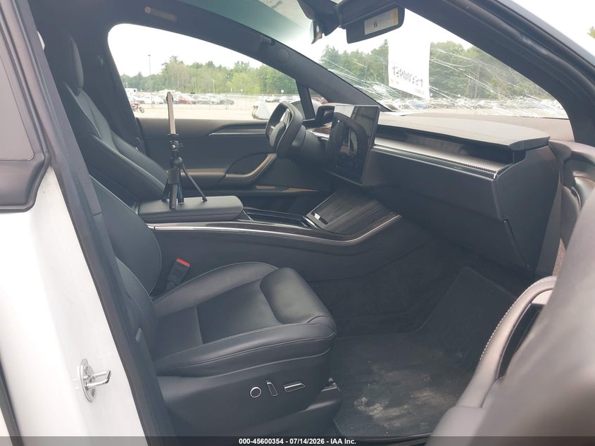 2022 Tesla Model x VIN 7SAXCBE67NF341258 IAAI salvage auction — HAIL, Wait Title, sold $33,250 on 2026-09-17 (photo 5)
