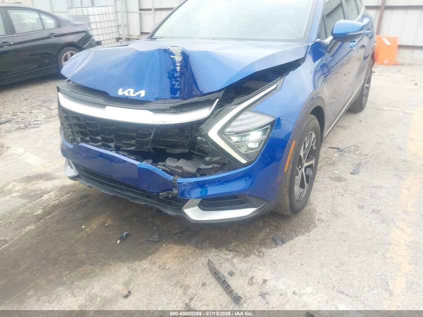 2025 Kia Sportage VIN 5XYK33DF3SG325450 IAAI salvage auction — FRONT END, Salvage Title, sold $10,500 on 2026-08-22 (photo 6)