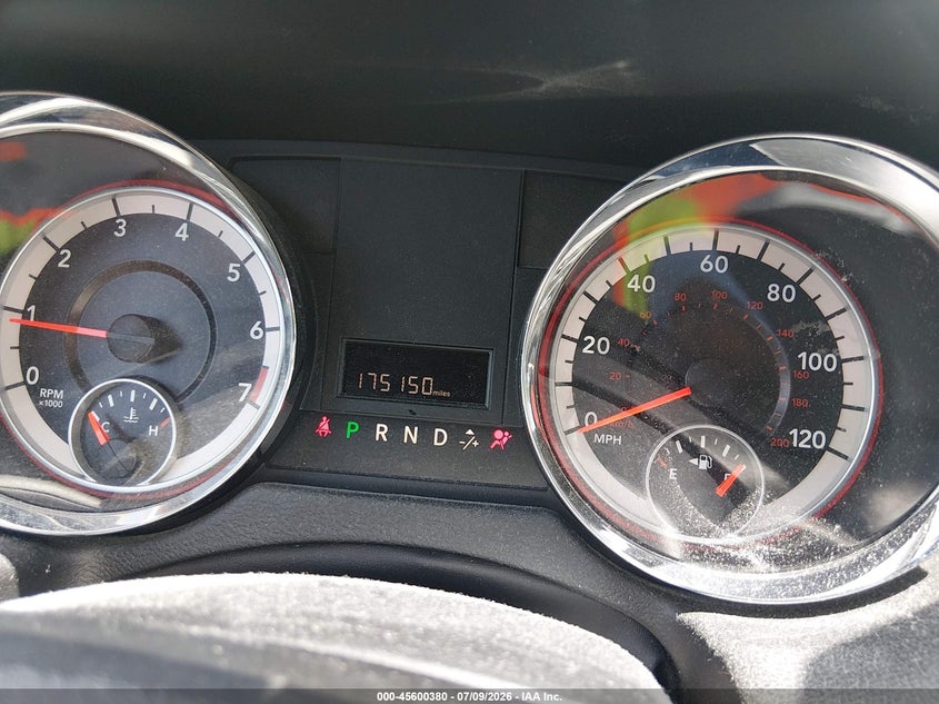 2014 Dodge VIN 2C4RDGCG6ER175055 IAAI salvage auction — NORMAL WEAR, Salvage Title, sold $475 on 2026-08-03 (photo 7)
