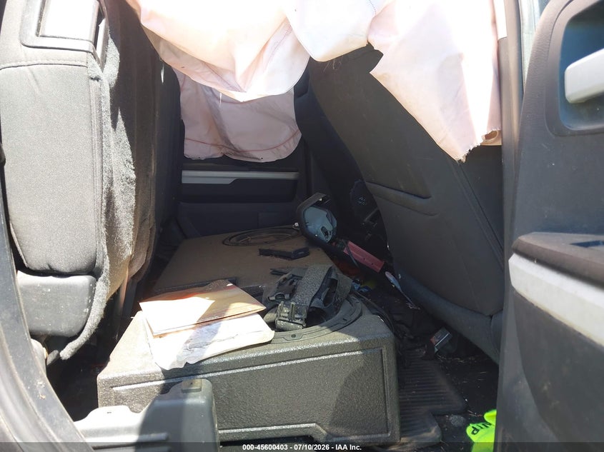 2015 Toyota Tundra VIN 5TFUY5F19FX433033 IAAI salvage auction — ROLLOVER, Salvage Title, sold $2,950 on 2026-07-22 (photo 8)
