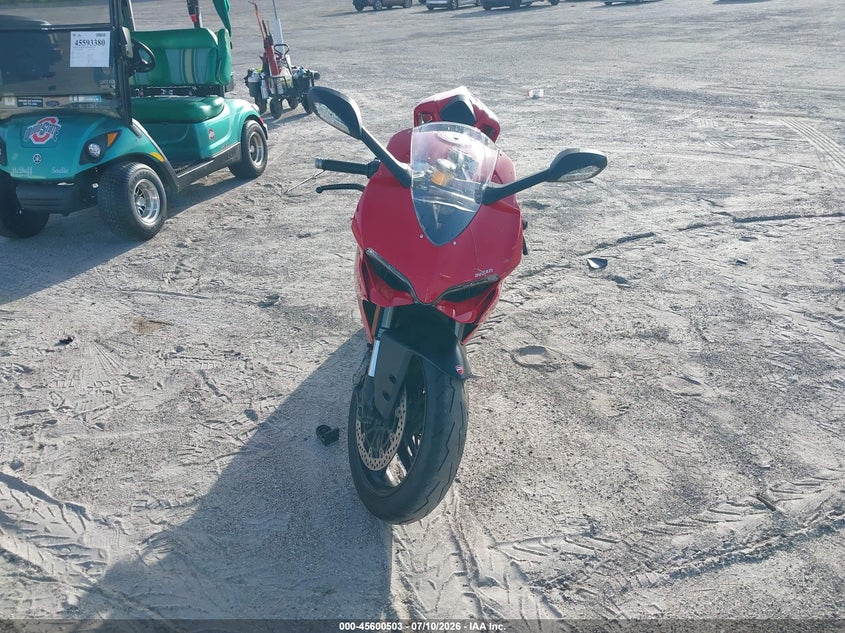 2014 Ducati Panigale VIN ZDM14BUW3EB022951 IAAI salvage auction — FRONT END, Salvage Title, sold $4,250 on 2026-08-25 (photo 5)