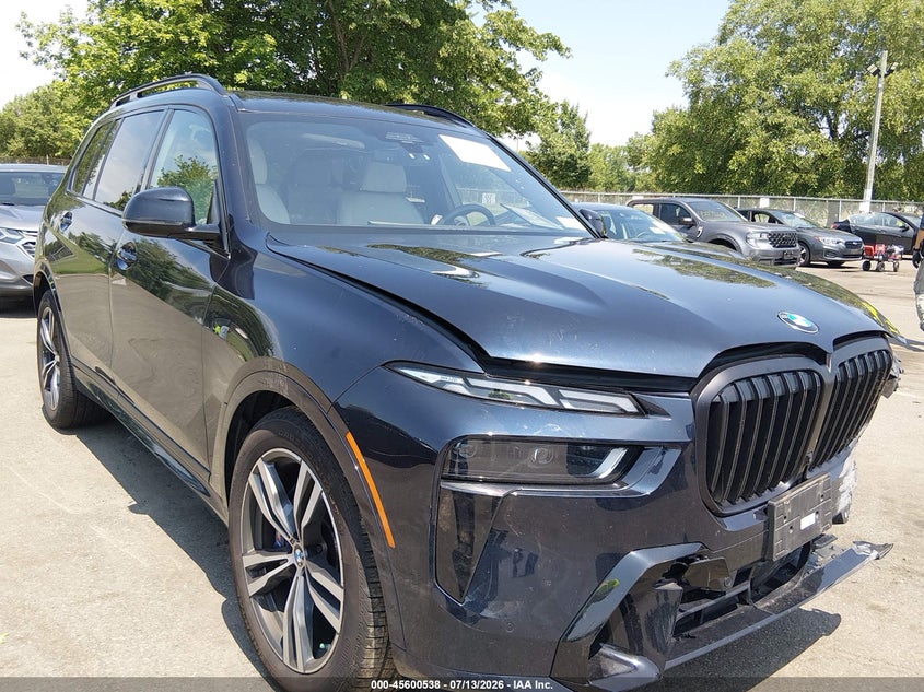 2023 BMW X7 VIN 5UX23EM09P9S07126 — IAAI salvage auction photo