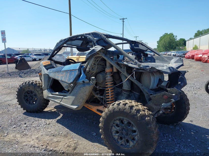 2025 Can-am/ brp Maverick VIN 3JBVGAY41SE001220 IAAI salvage auction — RIGHT FRONT, Salvage Title, sold $12,000 on 2026-08-18 (photo 3)