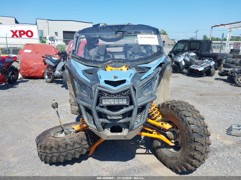2025 Can-am/ brp Maverick VIN 3JBVGAY41SE001220 IAAI salvage auction — RIGHT FRONT, Salvage Title, sold $12,000 on 2026-08-18 (photo 5)