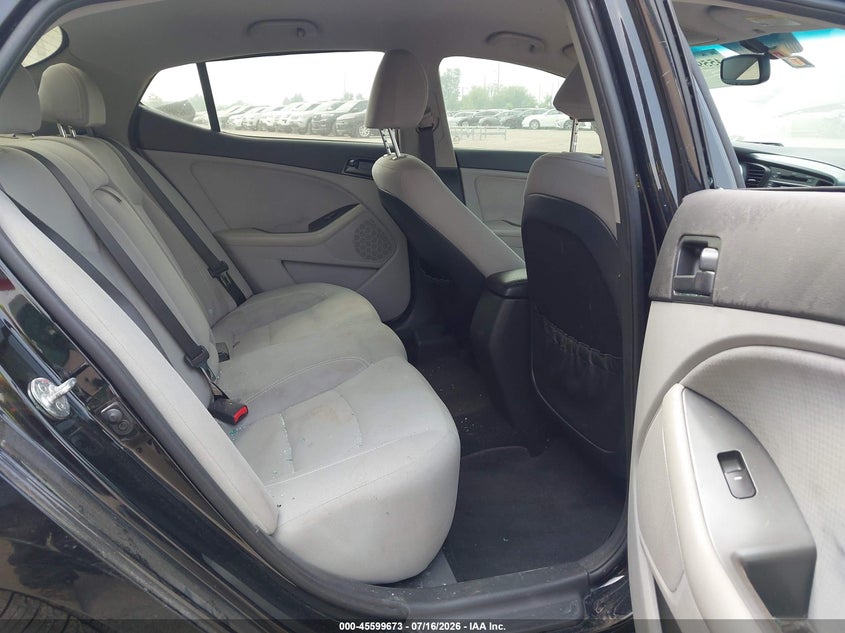 2013 Kia Optima VIN 5XXGM4A79DG227195 IAAI salvage auction — NORMAL WEAR, Clear (Illinois), sold $400 on 2026-07-29 (photo 8)