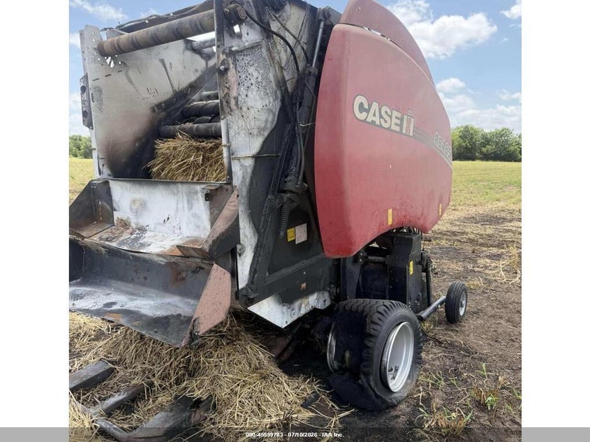 2022 Case Rb465 baler VIN HBJRB465HNN208845 IAAI salvage auction — UNKNOWN, Bill Of Sale (Texas), sold $25 on 2026-07-22 (photo 1)