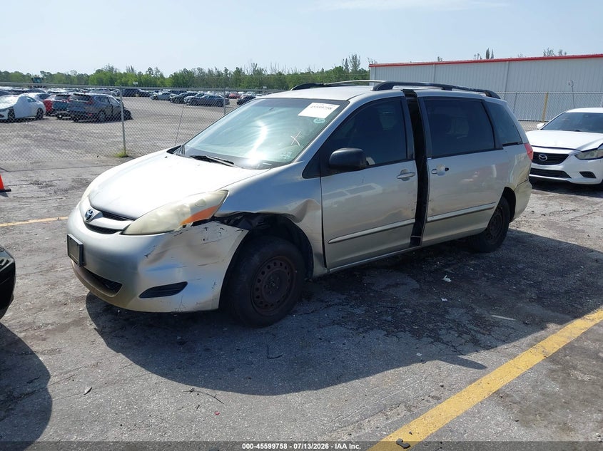 2008 Toyota Sienna VIN 5TDZK23C28S205900 IAAI salvage auction — LEFT FRONT, Rebuildable (Florida), sold $350 on 2026-07-29 (photo 2)