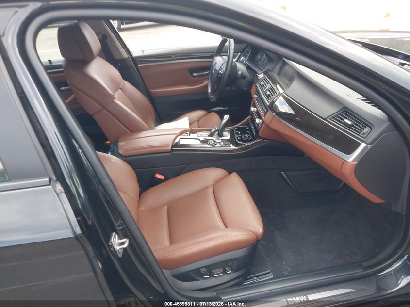 2011 BMW 5 series VIN WBAFU7C54BC872095 IAAI salvage auction — FRONT END, Salvage (Connecticut), sold $1,400 on 2026-07-30 (photo 5)