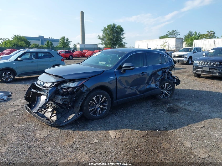 2021 Toyota Venza VIN JTEAAAAHXMJ012745 IAAI salvage auction — FRONT & REAR, Salvage (Pennsylvania), sold $25 on 2026-07-24 (photo 2)