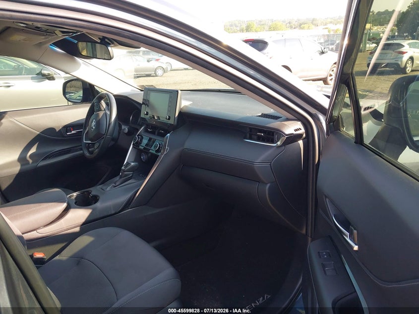 2021 Toyota Venza VIN JTEAAAAHXMJ012745 IAAI salvage auction — FRONT & REAR, Salvage (Pennsylvania), sold $25 on 2026-07-24 (photo 5)