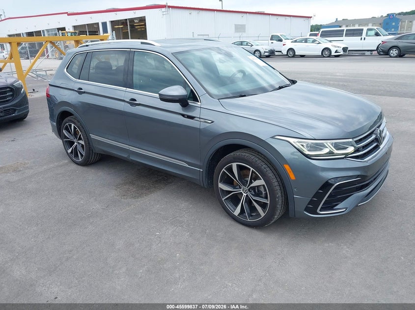 2022 Volkswagen Tiguan VIN 3VV4B7AX8NM176722 — IAAI salvage auction photo