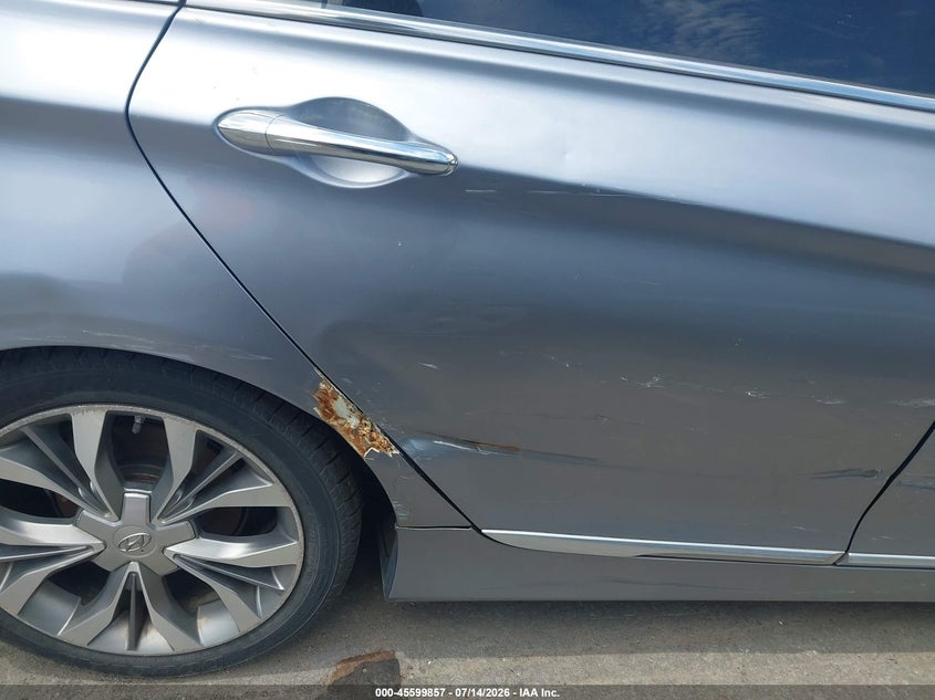 2015 Hyundai Sonata hybrid VIN KMHEC4A42FA137459 IAAI salvage auction — NORMAL WEAR, Clear-Dealer Only (North Carolina), sold $450 on 2026-07-29 (photo 6)
