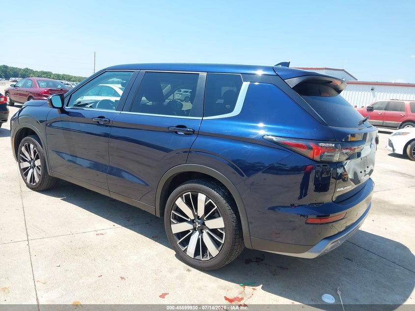 2025 Mitsubishi Outlander VIN JA4J4VA83SZ038275 IAAI salvage auction — FRONT END, Salvage Title, sold $16,600 on 2026-07-28 (photo 3)