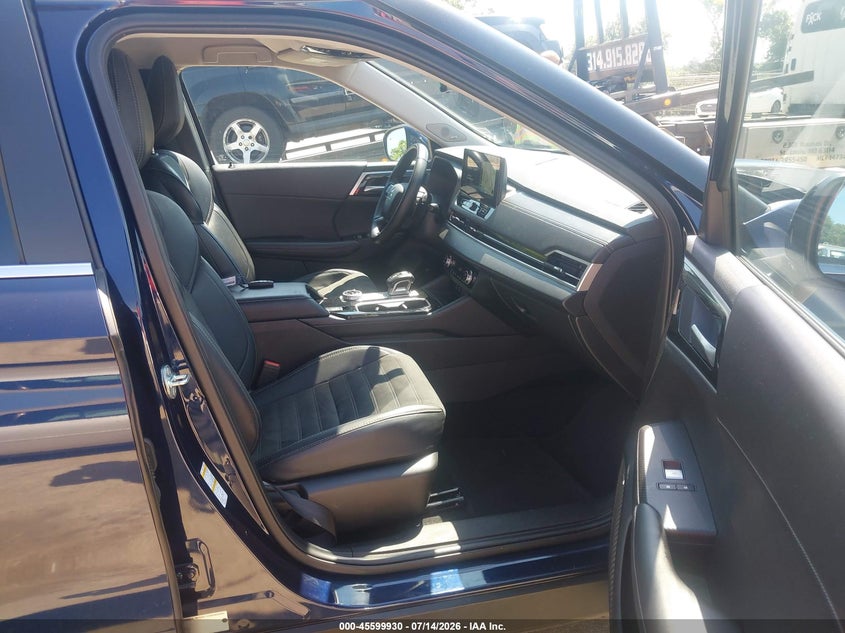 2025 Mitsubishi Outlander VIN JA4J4VA83SZ038275 IAAI salvage auction — FRONT END, Salvage Title, sold $16,600 on 2026-07-28 (photo 5)