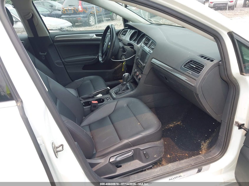 2017 Volkswagen Golf VIN 3VWH17AU4HM510058 IAAI salvage auction — LEFT FRONT, Salvage Title, sold $1,100 on 2026-07-25 (photo 5)