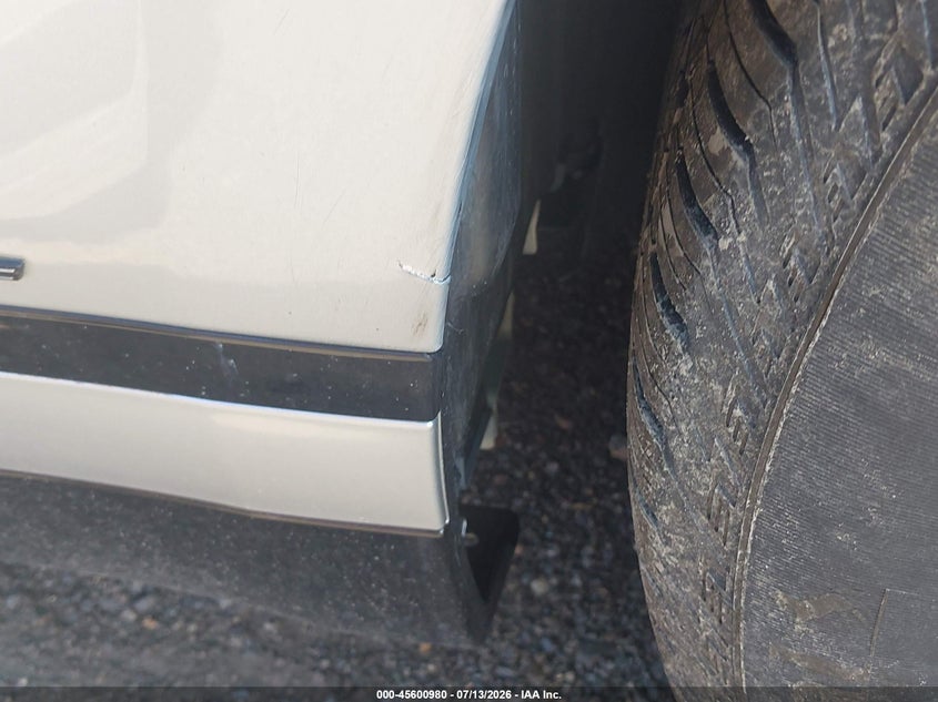 2018 Land rover Range rover velar VIN SALYL2RV2JA754638 IAAI salvage auction — NORMAL WEAR, Clear (Maryland), sold $9,100 on 2026-07-23 (photo 6)
