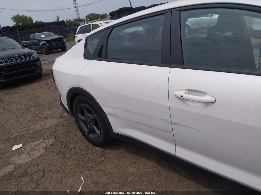 2025 Kia K4 VIN 3KPFT4DE8SE029920 IAAI salvage auction — LEFT SIDE, Salvage (Pennsylvania), sold $7,600 on 2026-08-21 (photo 6)