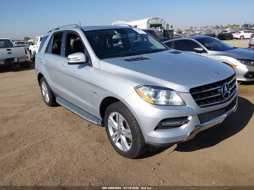 2012 Mercedes-benz M-klasse VIN 4JGDA5HB3CA037393 IAAI salvage auction — SIDE, Salvage (Arizona), sold $3,300 on 2026-07-25 (photo 1)