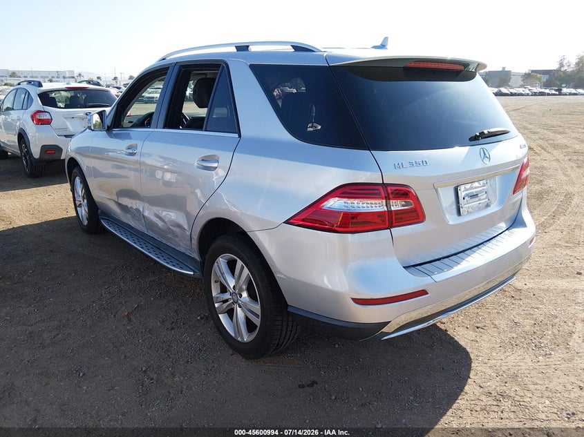 2012 Mercedes-benz M-klasse VIN 4JGDA5HB3CA037393 IAAI salvage auction — SIDE, Salvage (Arizona), sold $3,300 on 2026-07-25 (photo 3)