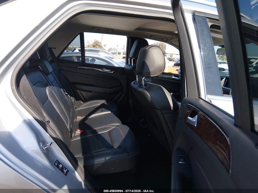 2012 Mercedes-benz M-klasse VIN 4JGDA5HB3CA037393 IAAI salvage auction — SIDE, Salvage (Arizona), sold $3,300 on 2026-07-25 (photo 8)