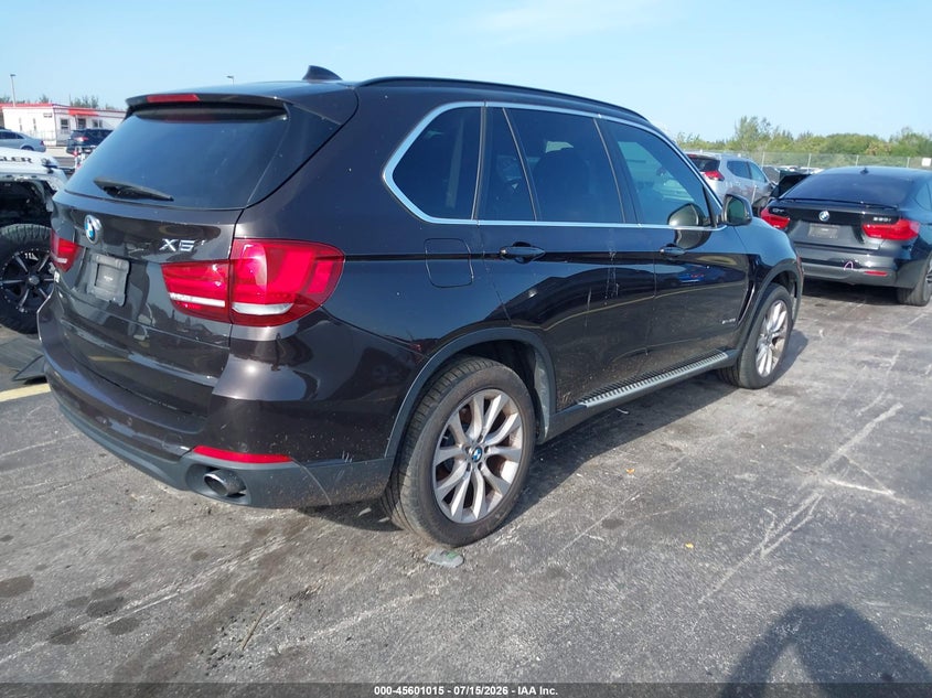 2016 BMW X5 VIN 5UXKR2C59G0R69337 IAAI salvage auction — THEFT, Salvage Title, sold $25 on 2026-07-30 (photo 4)