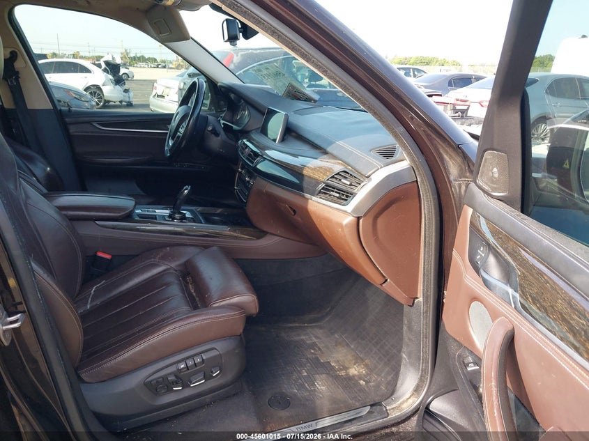 2016 BMW X5 VIN 5UXKR2C59G0R69337 IAAI salvage auction — THEFT, Salvage Title, sold $25 on 2026-07-30 (photo 5)