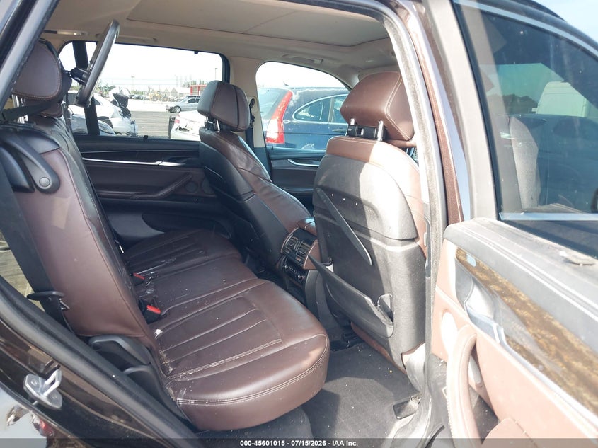 2016 BMW X5 VIN 5UXKR2C59G0R69337 IAAI salvage auction — THEFT, Salvage Title, sold $25 on 2026-07-30 (photo 8)