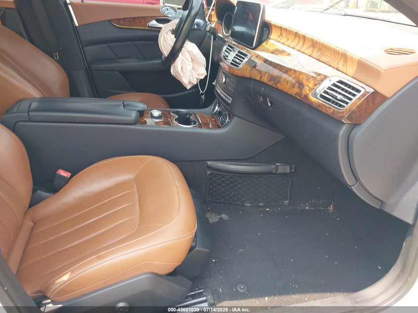 2015 Mercedes-benz Clc-klasse VIN WDDLJ6HB7FA145449 IAAI salvage auction — FRONT END, Salvage - Greater Than 75% (Maryland), sold $2,500 on 2026-08-18 (photo 5)