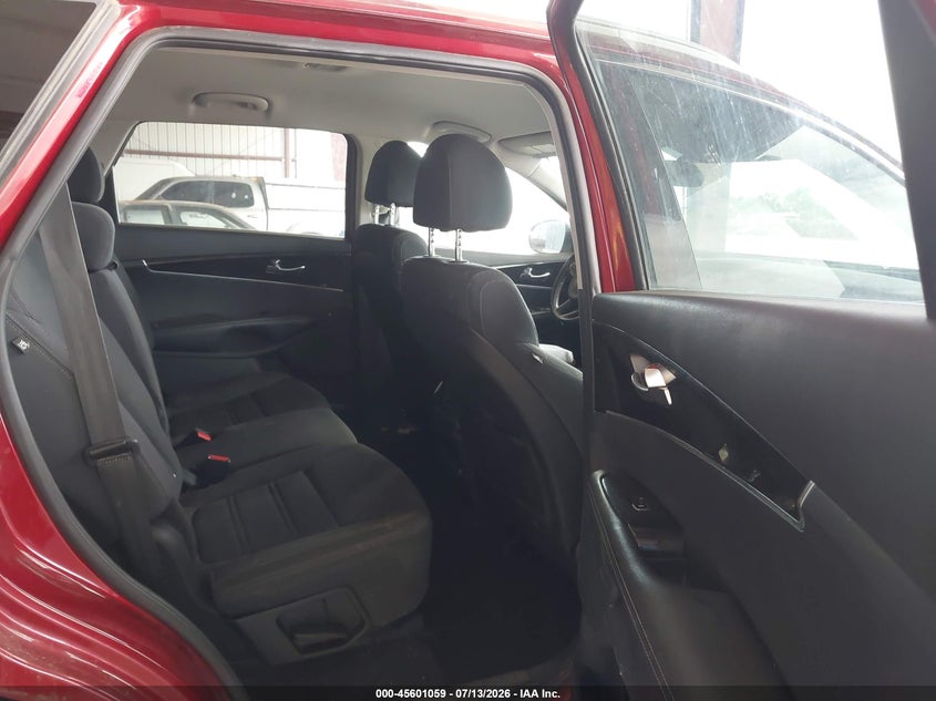 2018 Kia Sorento VIN 5XYPG4A36JG343711 IAAI salvage auction — NORMAL WEAR, Clear - Dealer Only (California), sold $4,175 on 2026-07-28 (photo 8)