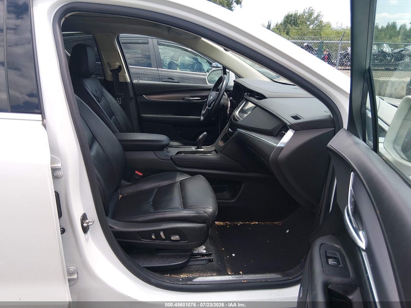 2017 Cadillac Xt5 VIN 1GYKNDRS2HZ179875 IAAI salvage auction — REAR END, Salvage (Ohio), sold $3,300 on 2026-07-31 (photo 5)