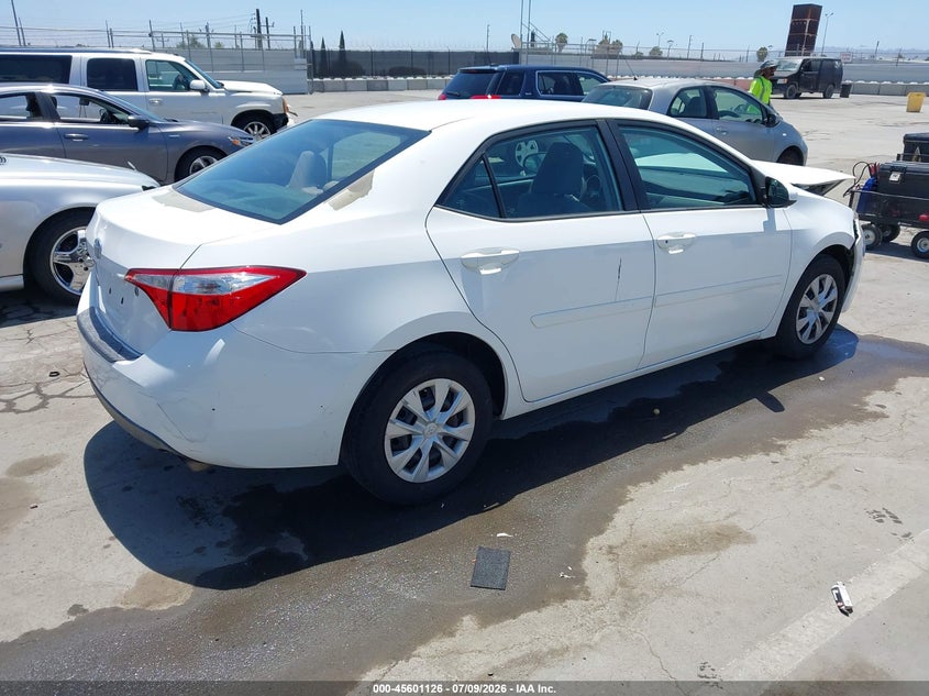 2015 Toyota Corolla VIN 5YFBURHE9FP305822 IAAI salvage auction — REAR END, Duplicate Paperwork (California), sold $4,200 on 2026-07-29 (photo 4)