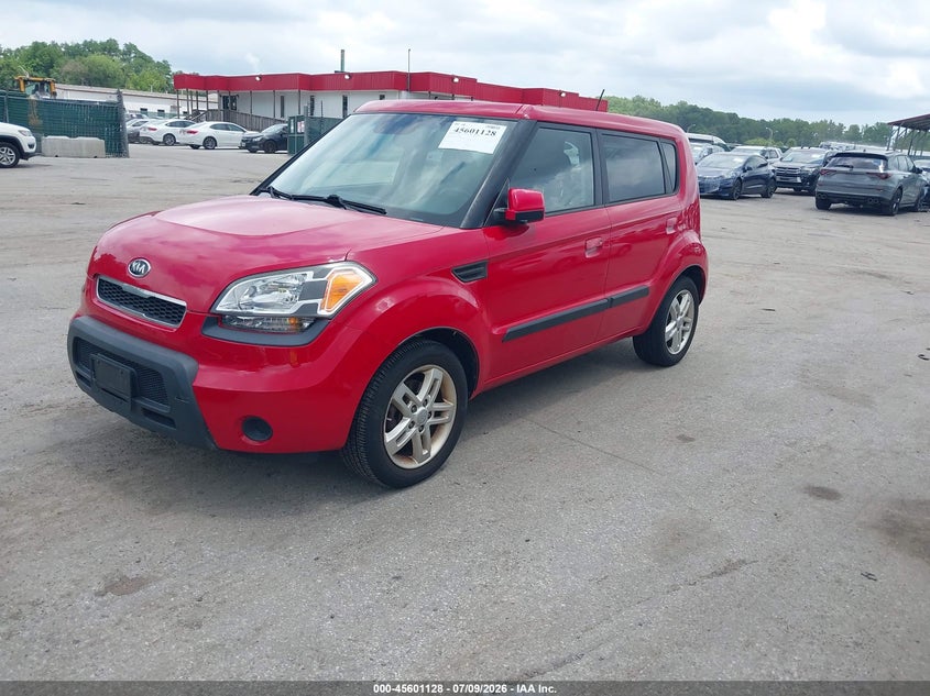 2010 Kia Soul VIN KNDJT2A29A7138409 IAAI salvage auction — NORMAL WEAR, Clear (Maryland), sold $500 on 2026-07-23 (photo 2)
