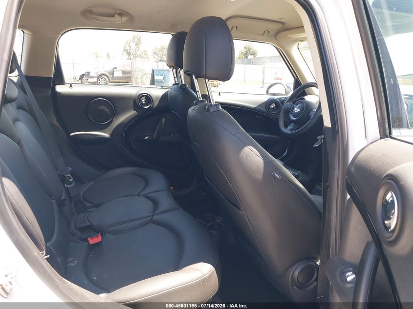 2014 Mini Countryman VIN WMWZB3C50EWR38155 IAAI salvage auction — RIGHT SIDE, Clear - Dealer Only (California), sold $1,050 on 2026-08-04 (photo 8)