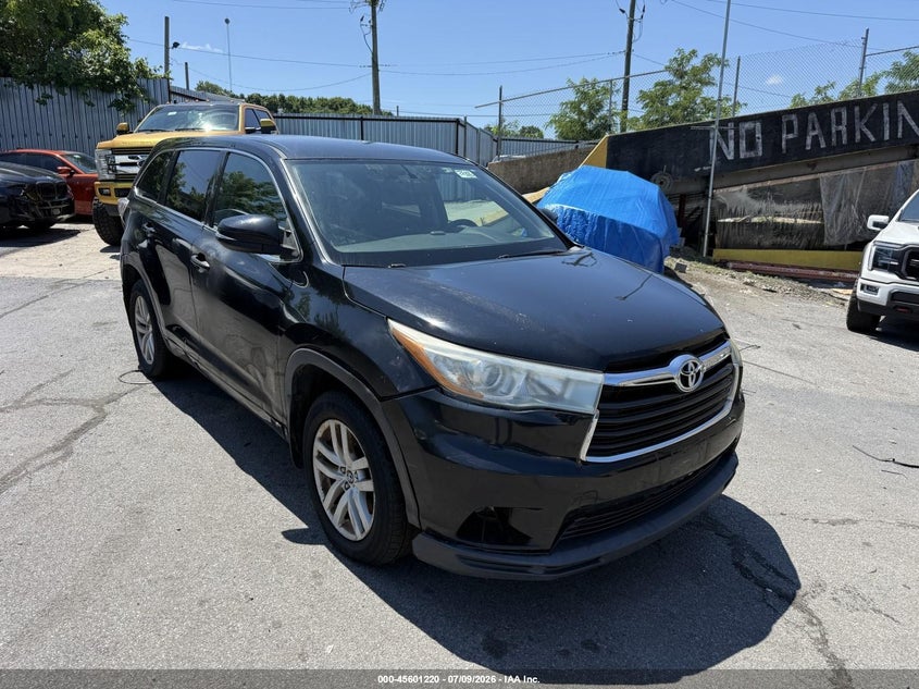 2016 Toyota Highlander VIN 5TDBKRFH7GS264313 IAAI salvage auction — SIDE, Salvage Title, sold $2,700 on 2026-07-18 (photo 1)