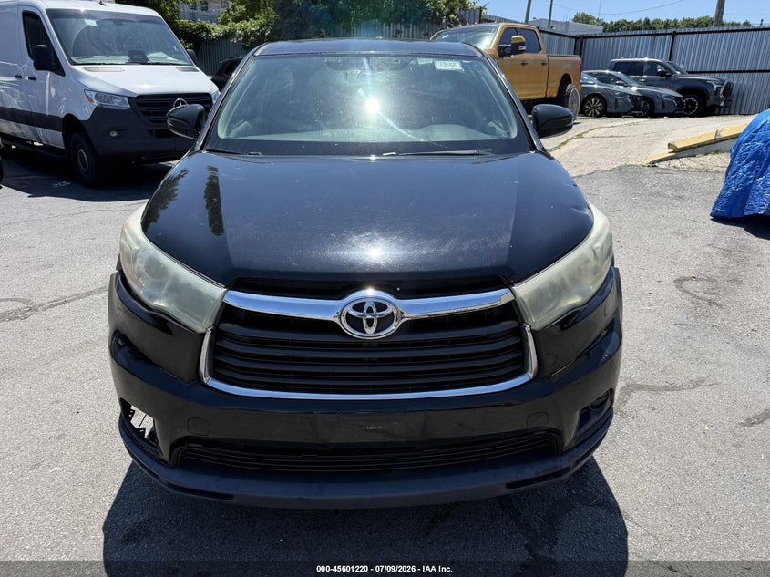 2016 Toyota Highlander VIN 5TDBKRFH7GS264313 IAAI salvage auction — SIDE, Salvage Title, sold $2,700 on 2026-07-18 (photo 6)