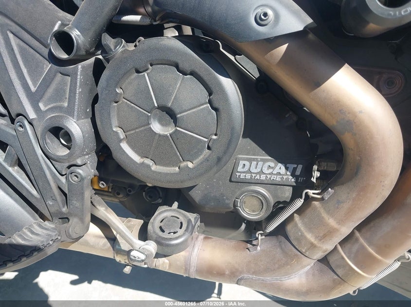 2012 Ducati Diavel VIN ZDM13BLW9CB008022 IAAI salvage auction — FRONT END, Bill Of Sale (Washington), sold $1,600 on 2026-08-11 (photo 8)