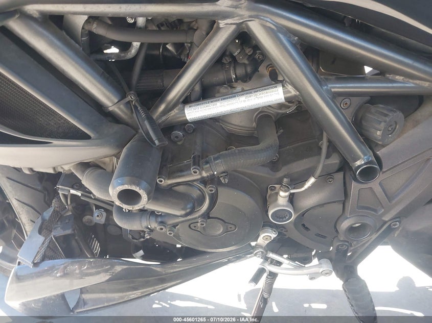 2012 Ducati Diavel VIN ZDM13BLW9CB008022 IAAI salvage auction — FRONT END, Bill Of Sale (Washington), sold $1,600 on 2026-08-11 (photo 9)