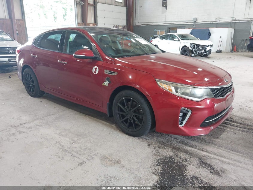2018 Kia Optima VIN 5XXGT4L34JG241062 IAAI salvage auction — NORMAL WEAR, Clear (New York), sold $800 on 2026-07-29 (photo 1)