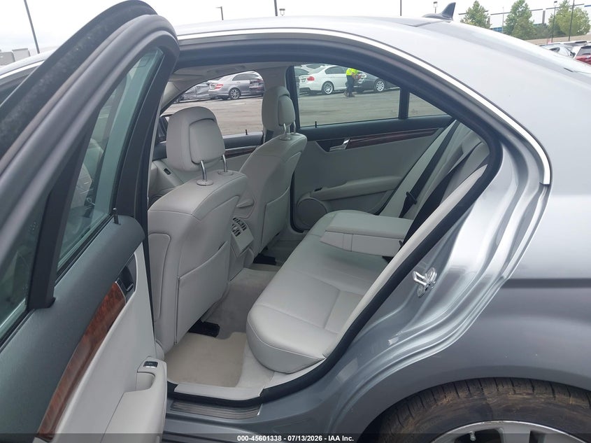 2009 Mercedes-benz C class VIN WDDGF54X19R064077 IAAI salvage auction — RIGHT FRONT, Salvage Certificate (California), sold $350 on 2026-08-07 (photo 8)