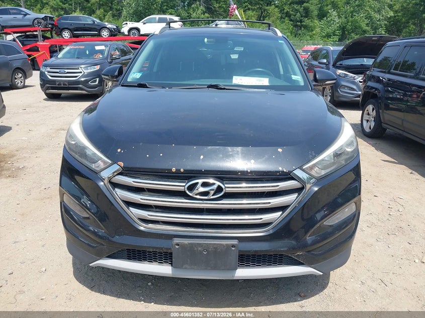 2017 Hyundai Tucson VIN KM8J3CA25HU303384 IAAI salvage auction — NORMAL WEAR, Clear (Massachusetts), sold $2,800 on 2026-07-31 (photo 6)