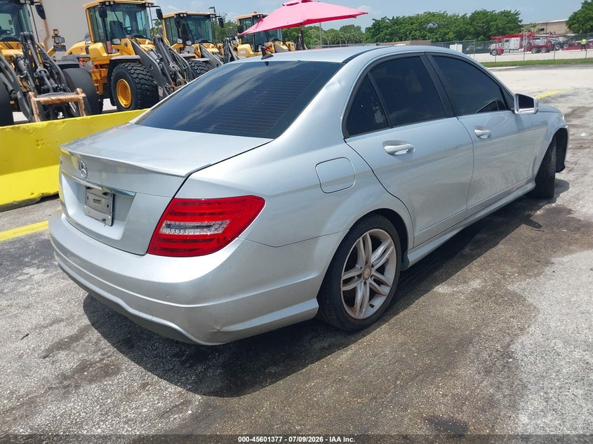 2013 Mercedes-benz C class VIN WDDGF4HBXDR296050 IAAI salvage auction — TRANSMISSION, Clear (Florida), sold $500 on 2026-07-30 (photo 4)