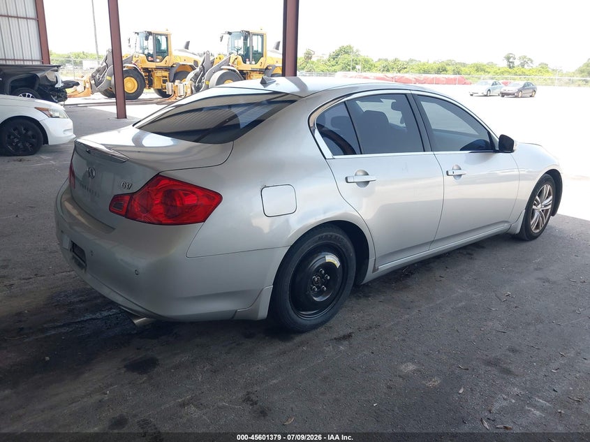 2013 Infiniti VIN JN1CV6APXDM715849 IAAI salvage auction — NORMAL WEAR, Salvage Title, sold $325 on 2026-07-29 (photo 4)