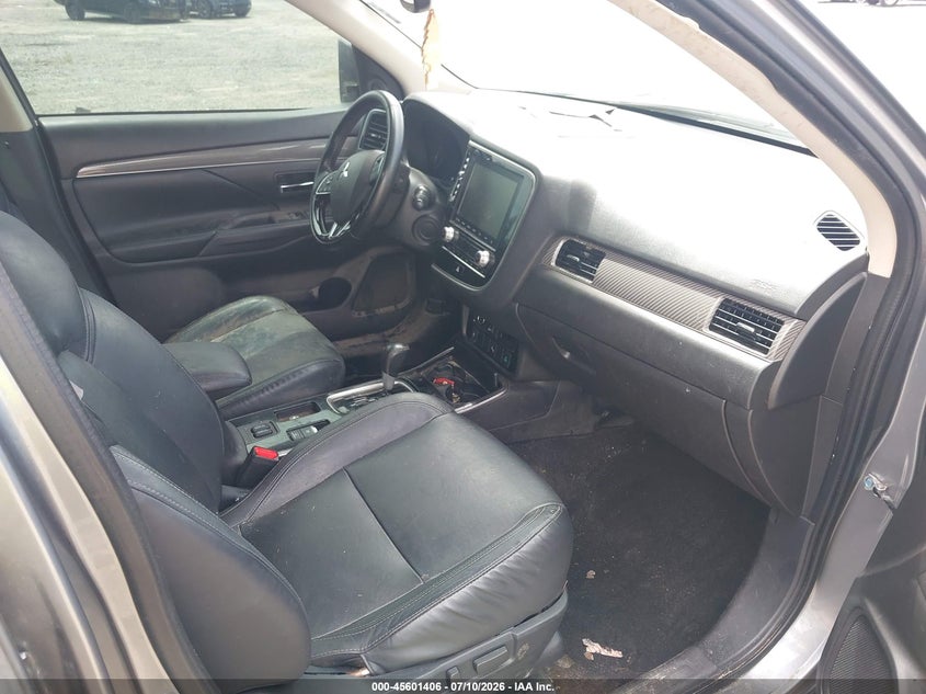 2020 Mitsubishi Outlander VIN JA4AD3A35LZ034416 IAAI salvage auction — LEFT FRONT, Salvage (Georgia), sold $2,400 on 2026-08-25 (photo 5)