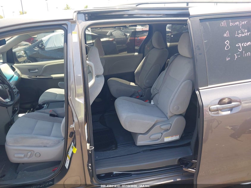 2016 Toyota Sienna VIN 5TDKK3DCXGS732054 IAAI salvage auction — FRONT END, Wait Title, sold $7,150 on 2026-08-21 (photo 8)
