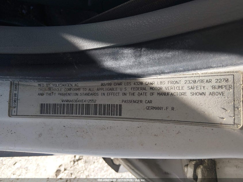 1999 Volkswagen Passat VIN WVWNA63B4XE412552 IAAI salvage auction — NORMAL WEAR, Clear (Arizona), sold $25 on 2026-07-22 (photo 9)